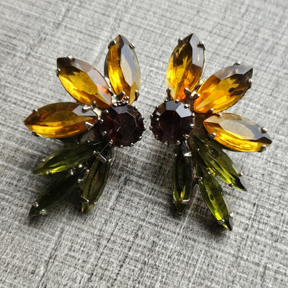 Vintage clip on earrings